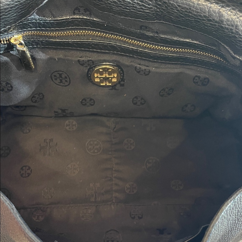 Tory Burch Black Leather Shoulder Bag - Picture 6 of 6